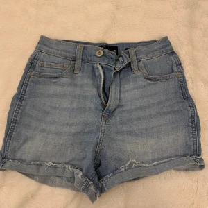 Shorts - Fina hollister shorts som inte används, fint skick!🩵