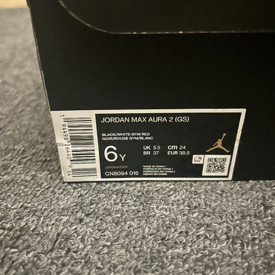 Säljer mina Jordans max aura 2 i nytt skick - 91