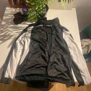 Vintage Zipper Tröja, Lotto - Vintage zipper från märket ”Lotto” Ej använd av mig. 