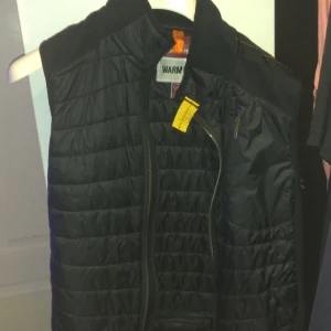 Parajumper Väst - Bra skick. Har digitalt kvitto, Äkta Size Y-M