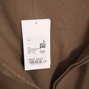 Soc zip tröja strl L - Helt ny med tagg kvar, har ej kvitto sä säljer halva priset