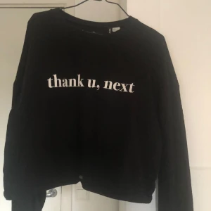 Ariana Grande tröja - Säljer denna Ariana Grande tröjan