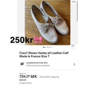 Vintage klack Skor - Dessa mycket Vintage klack skor i storlek 37! I använt skick vilket syns inuti skorna däremot inget som märks utanpå! 