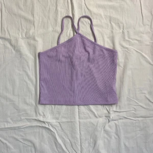 LINNE - halterneck topp från junkyard, använd någon gång bara🫶🏼