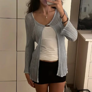 ljusblå kofta  - en superfin, lite glittrig ljusblå kofta 🤍🤍