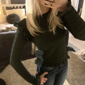 Grön stickad  - 💓💓