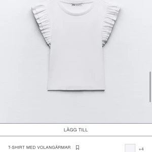 Volang topp - Fin volang topp från zara, det är storlek M men sitter som S💗