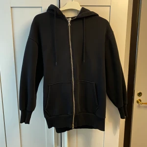 NAKD oversize hoodie - Oversize hoodie från NAKD i storlek XXS (sitter dock som M). 