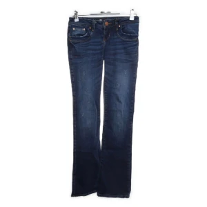 Ltb  - Säljer ett par ltb jens i stolek 25/32. Har knappt andvänt dem på grund att det är lite försmå för mig. Dem är boutcut 💝priset ka även diskuteras vid snabb äffär