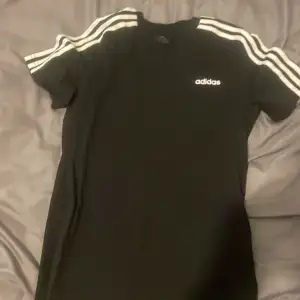 Adidas tröja