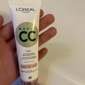 Primer - används inte/passar inte min hudtyp därför säljer ja🩷🩷