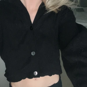 Kofta  - Sparsamt använd och är i bra skick!