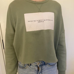 Sweatshirt  - Grön tröja xs 34-38
