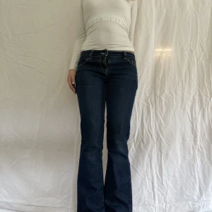 Lågmidjade jeans - Snygga lågmidjade jeans! Bra skick! Modell : bootcut