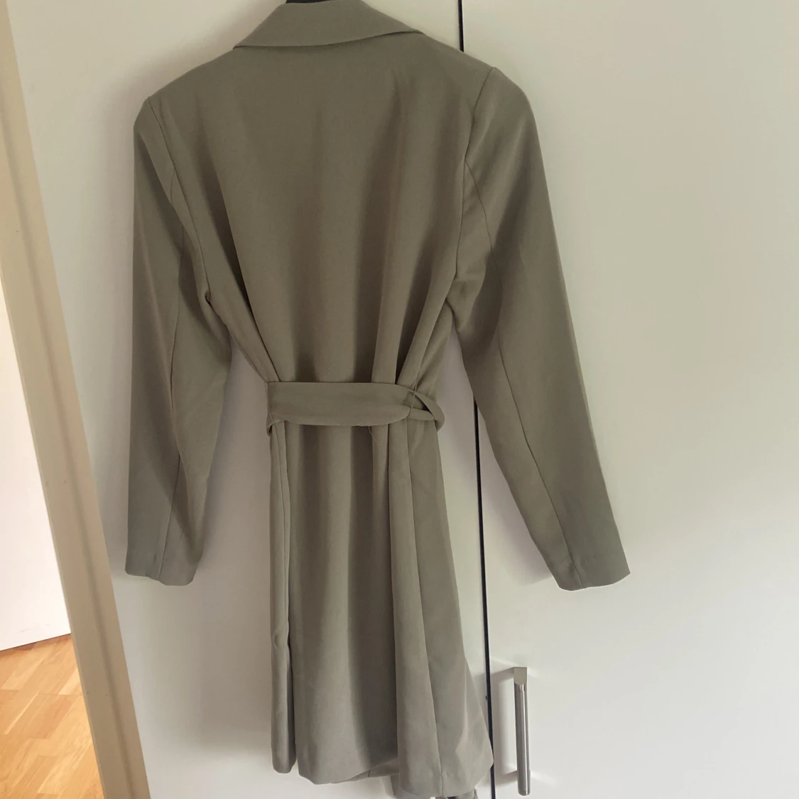 Olivgrön kavajklänning  - 91