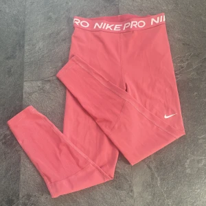 Nike tights - Träningstights från Nike storlek S!🤩🤩nyskick!