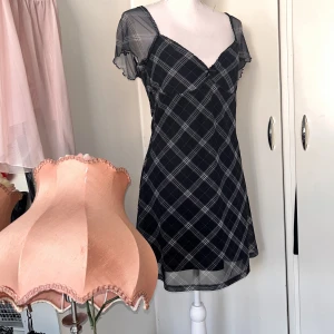 Gullig klänning - Bra skick! Super skönt material <3 perfekt till sommaren