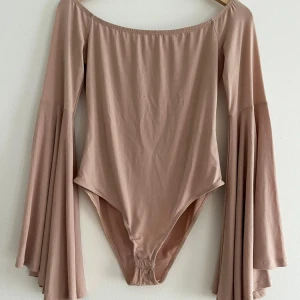 Body - Använd fåtal gånger. Bra skick.