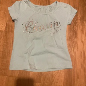 Vintage tröja - Super fin t-Shirt från 2000 talet❤️ Pris kan diskuteras 