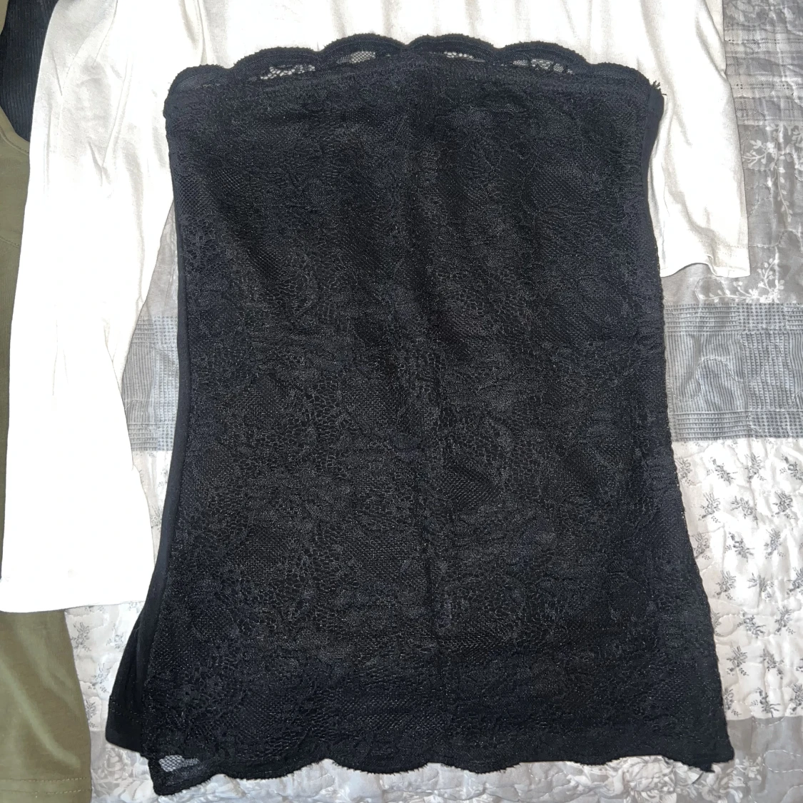 Toppar linnen turtleneck spets  - 91