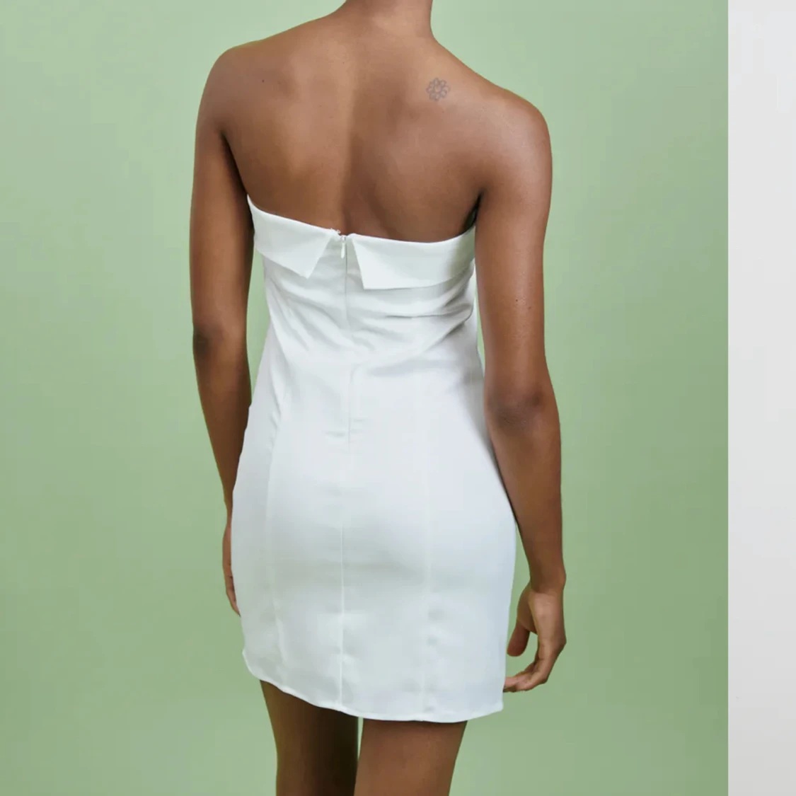 Vit snygg klänning  - 91