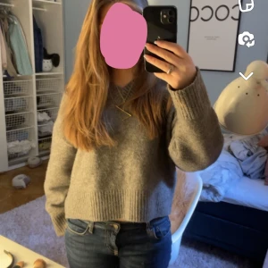 Stickad tröja - Superfin stickad tröja från zara köpt i London i oktober! Spårbar: vanlig frakt är frivilligt! 💖 köpt för 500