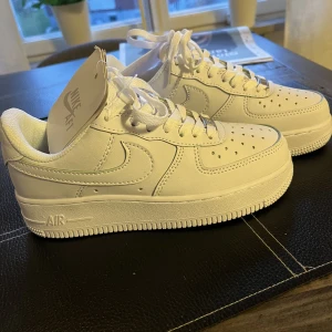 Nya  - Nya tyvärr för små för mig. 