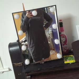 Tunika - En mörkgrå mysig tunika, Inga fel på den.