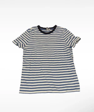 OtherStories T-shirt 100% bomull - Helt nyköpt så aldrig använd! Randig T-Shirt från & Other Stories i 100% bomull!