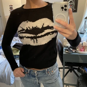 Kashmir tröja - Snygg tröja i Kashmir/ull tyg🖤