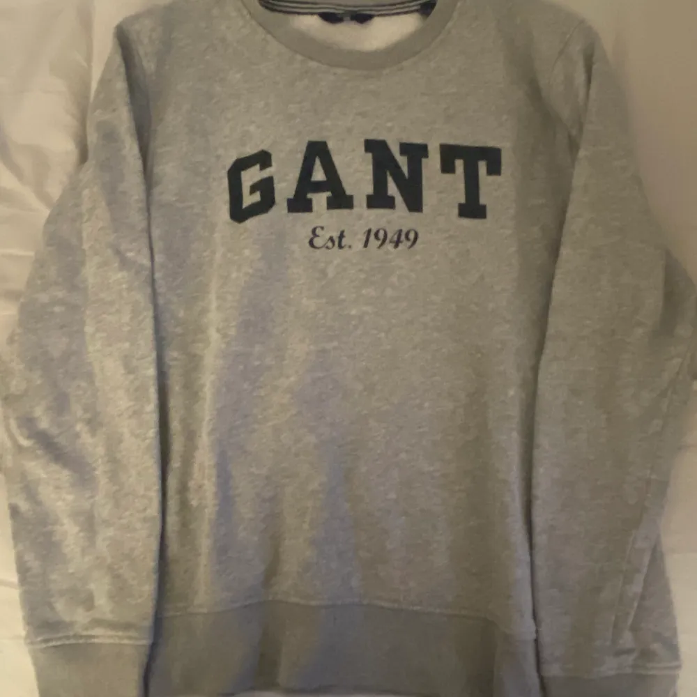Gant sweatshirt, Storlek, 158-164cm Använd ngr gånger den är som ny . Tröjor & Koftor.