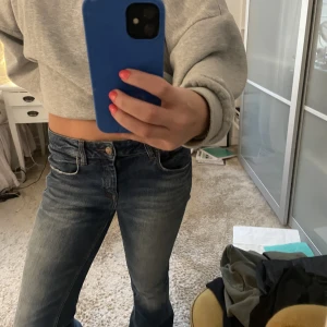 Bootcut jeans  - Så fina blåa Bootcut jeans! 
