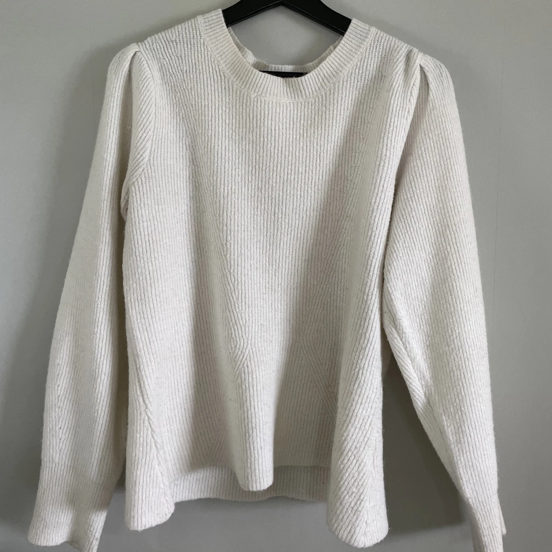 Vit stickad tröja - 90