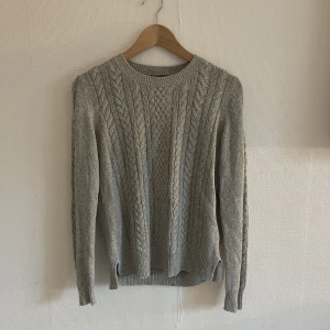 Tröja - Aldrig använt denna.