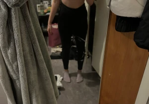 Tränings tights - Jag är 164cm och väger ca 60kg. Kan hämtas i sundsvall eller fraktas mot fraktkostnad!