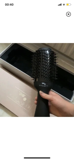 Värme fön - Använd fåtal gånger, kan användas som en skonsam fön och stylea håret med. Ordinarie pris 849kr säljer för 500