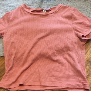 Rosa topp - Rosa topp, använd några gånger, croppad