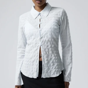 Skjorta weekday - Använd 1 gång. 