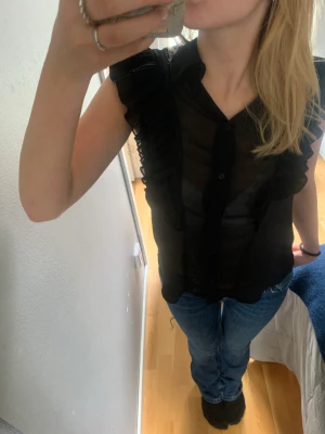 Zara blus - super fin blus från zara, nypris 349 säljer för 150