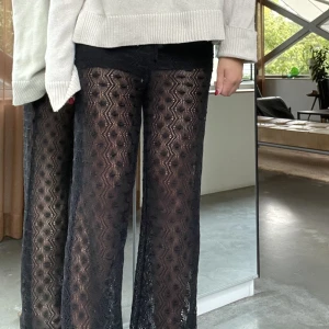 Byxor - Sjukt snygga byxor slutsålda!