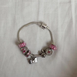 Pandora armband - Pandoras berlock armband från disney kollektionen, 925 sterling silver Inte så använd💘