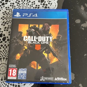 Säljer spel - Säljer ett Call of duty black ops 4 eftersom jag inte längre har nytta till den. Den är knappt använd och funkar utmärkt.