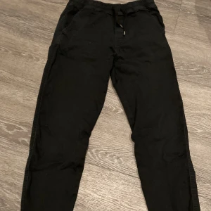 Vailent Nico Tactical - Vailent Nico Tactical Väll använda dock 10/10 skick inga skador. Ny pris 599kr hos Carlings  Mitt pris 250! Kan diskuteras vid snabb affär.