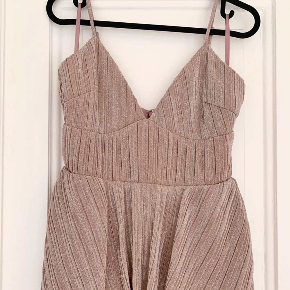 Rosa/glittrig balklänning storlek 34 - 91