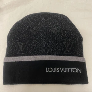Louis Vuitton  - Helt ny 