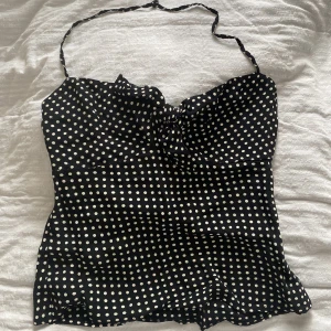 Prickig topp - Prickig jätte söt topp<3