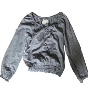 Långärmad tröja - Skriv för fler bilder eller vid frågor💕