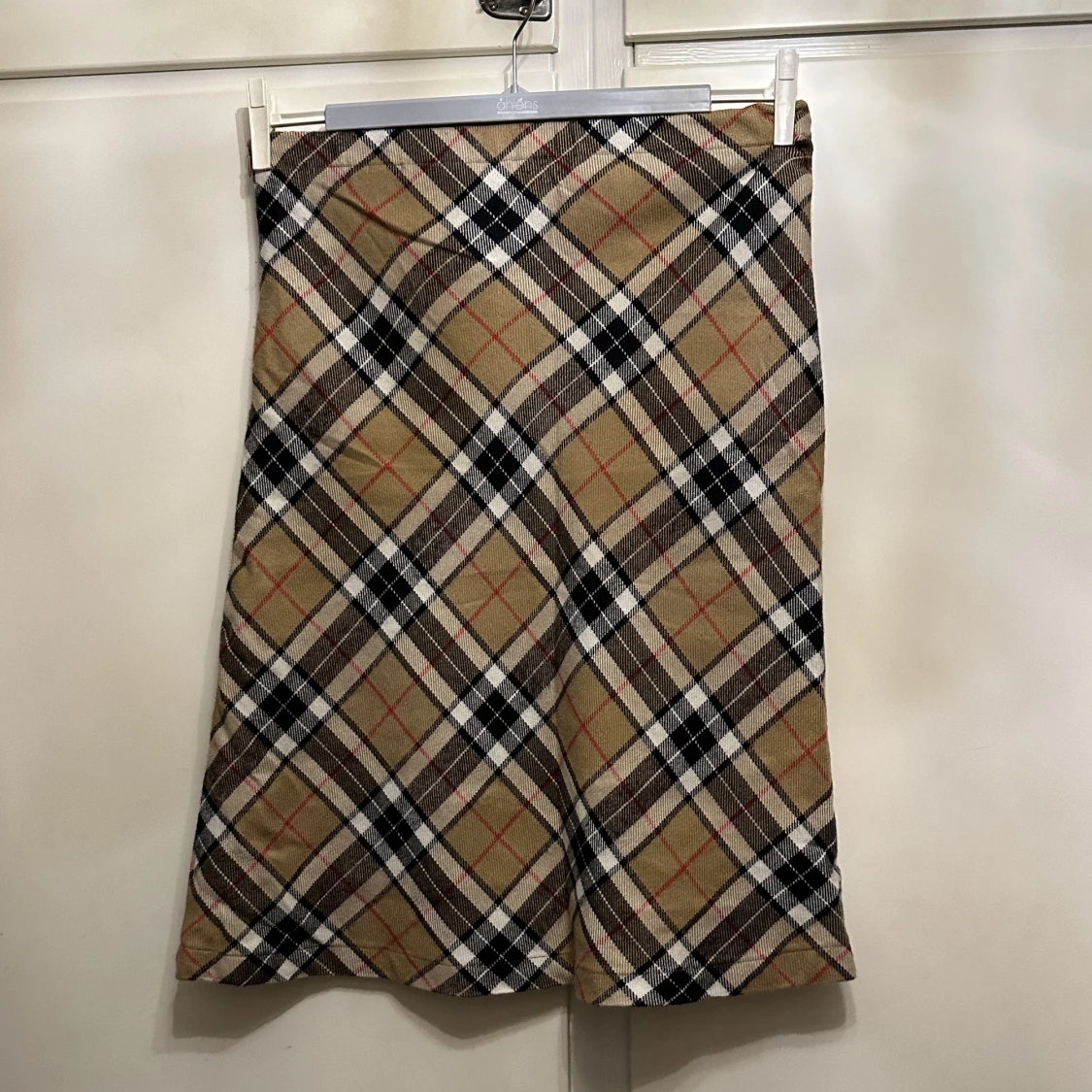 Rutrandig kjol  - 90