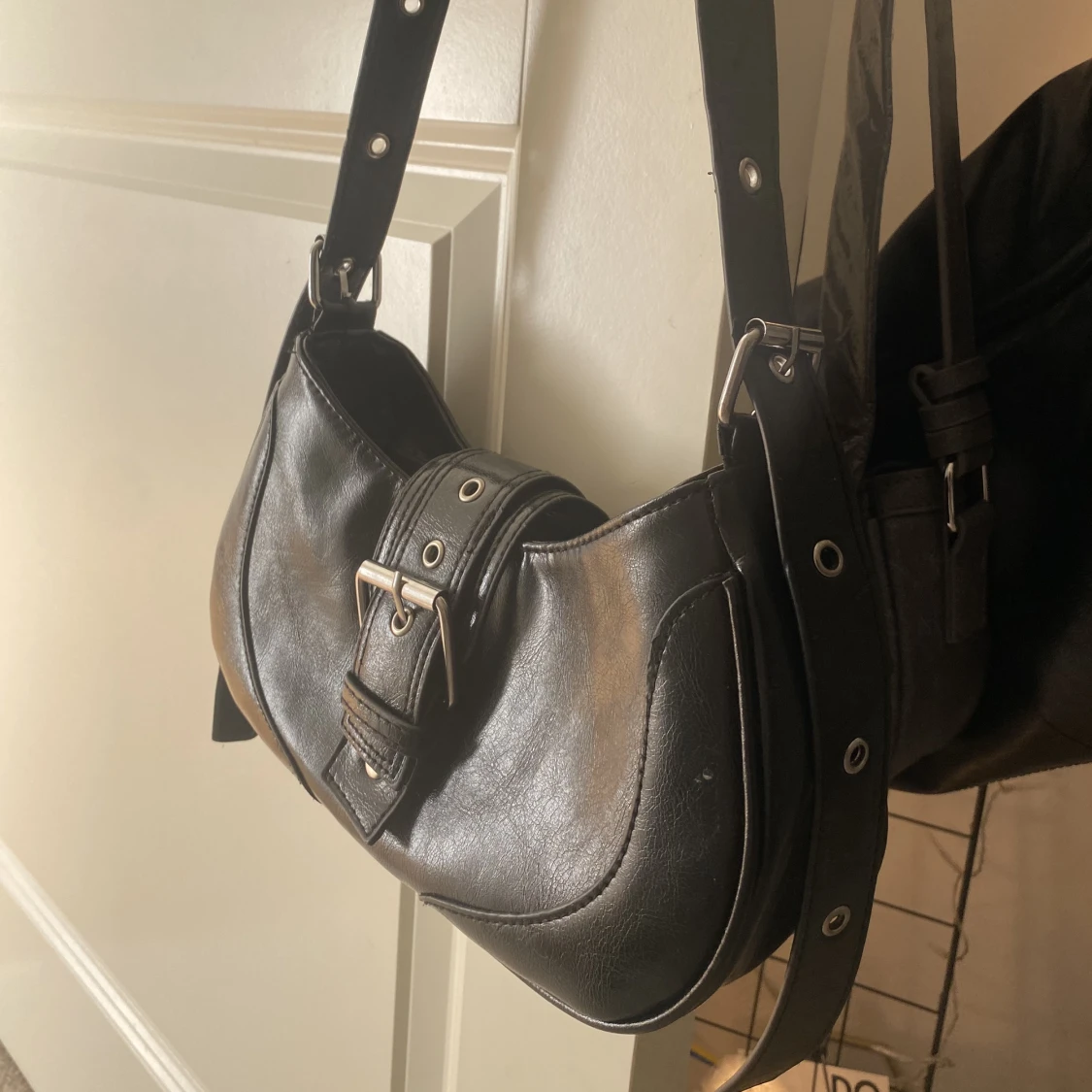 Svart väska  - 90