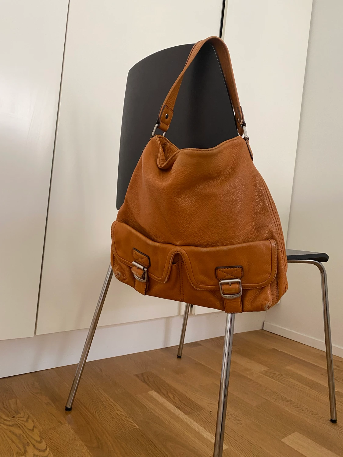 Orange Michael kors väska 